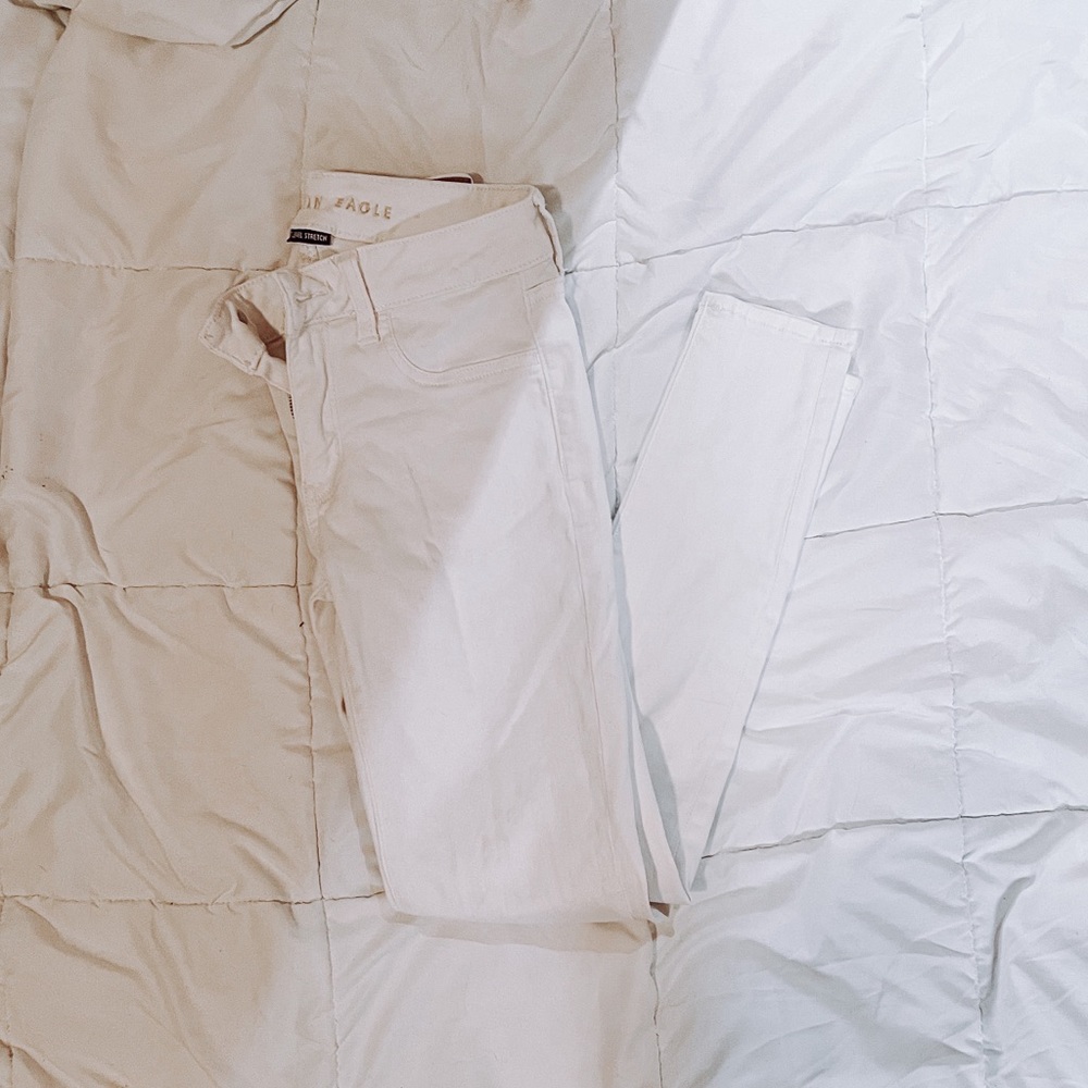 White American Eagle Jeggings